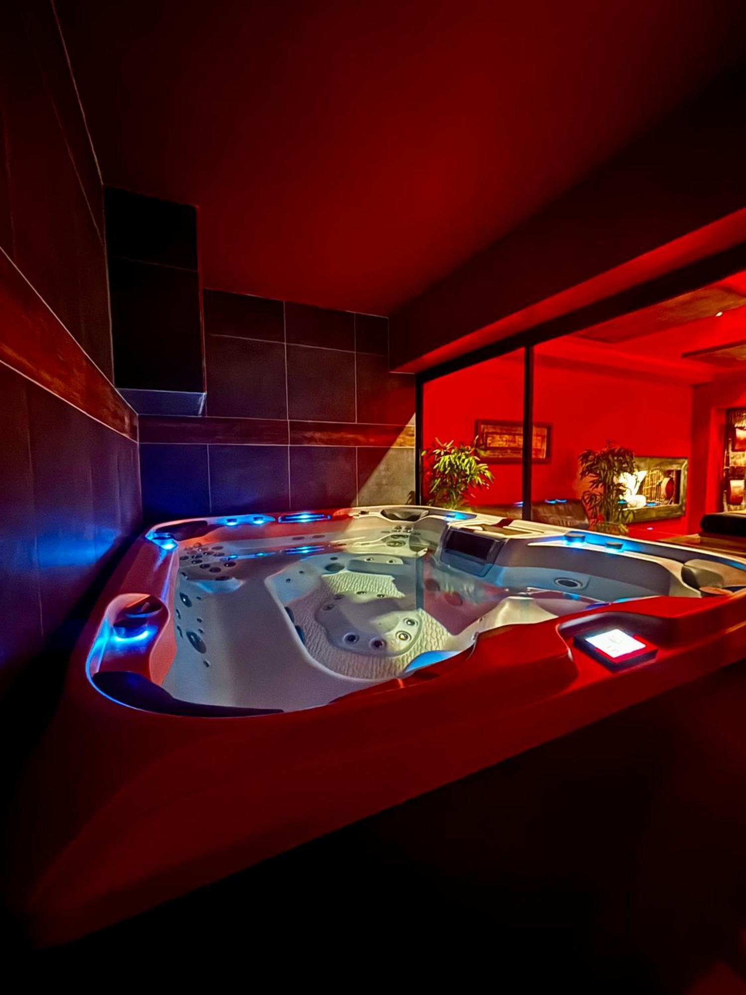 Love Room Evasion Duo Marseille Ngoại thất bức ảnh